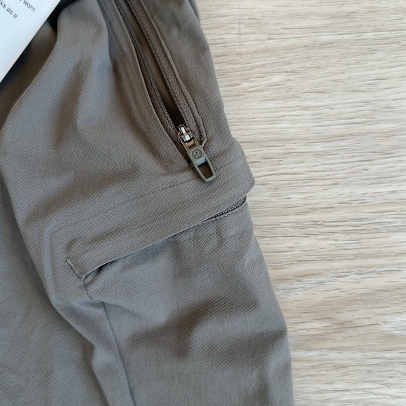 Lululemon License to Train Cargo Jogger men’s size xs s m xl 2x color nomad - Picture 10 of 12
